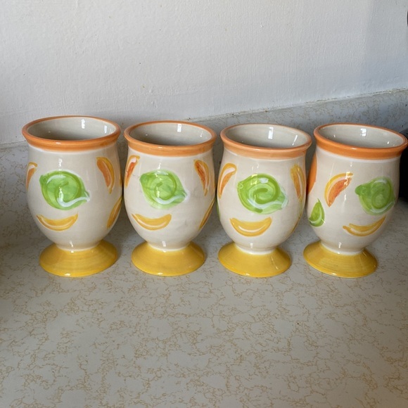 Set of 4 Preowned Vintage Pfaltzgraff Fruit Theme Ceramic Cups - Picture 2 of 7
